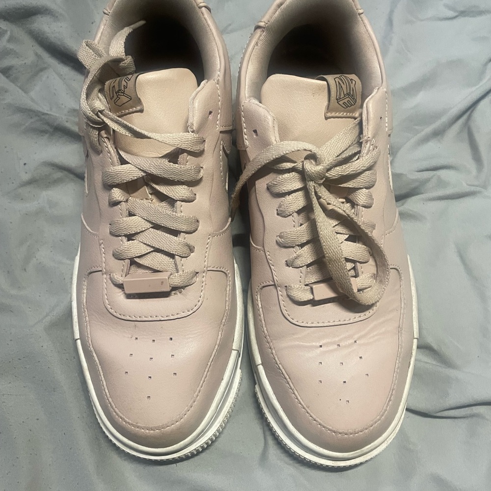 Nike Women's Light Pink Sneakers
